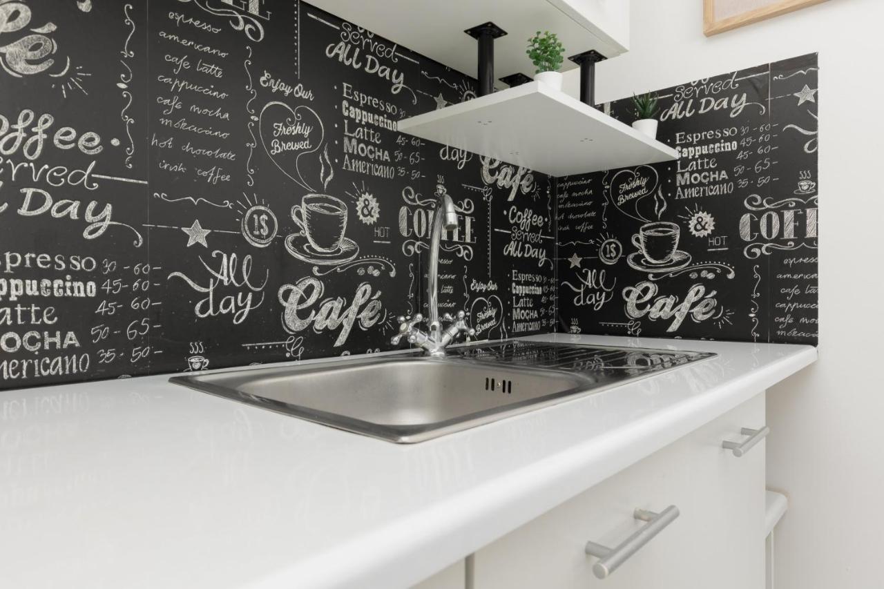 Affordable Underground Studio Near Pge Narodowy By Noclegi Renters Warsaw Luaran gambar